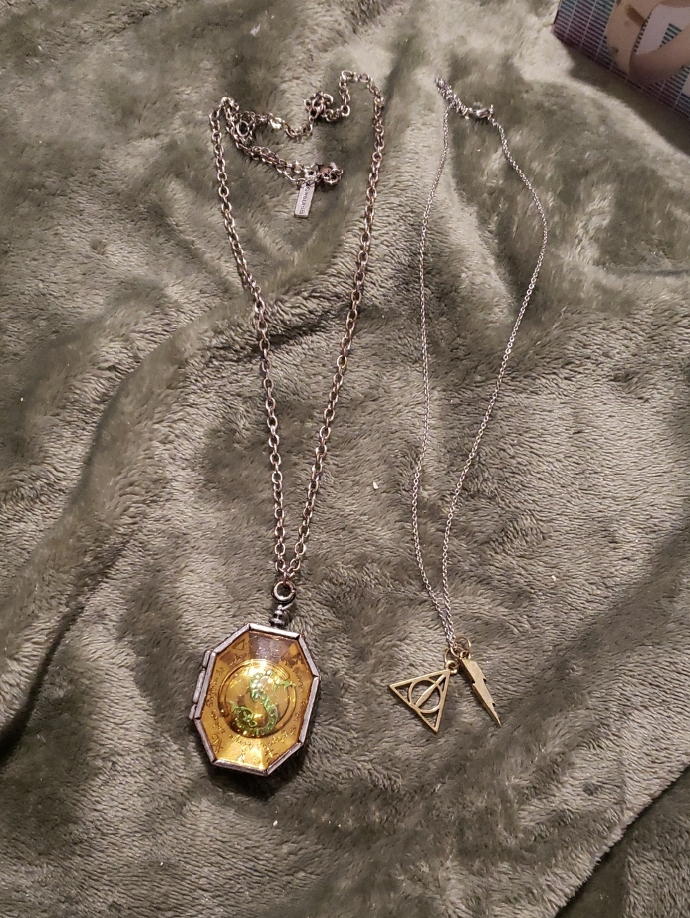 Gold Tone Hexagon Locket Necklace – Women’s Jewelry